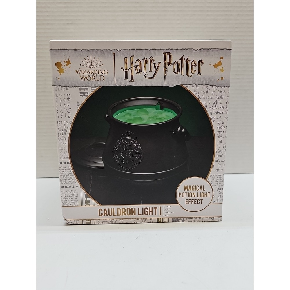 Harry Potter‎ Hogwarts School Color Changing Cauldron Light w/ Lid Paladone.